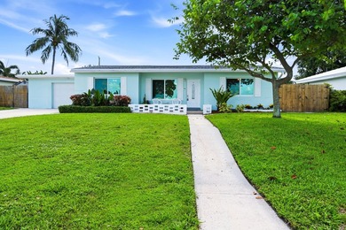 Lakefront living at its finest! Enjoy breathtaking panoramic - photo 4