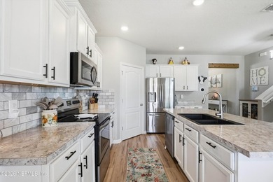 Welcome to this beautiful 5-bedroom + Office + Loft/Flex Room in - photo 5
