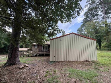 Escape to peaceful East Texas living in this charming 3-bedroom - photo 18