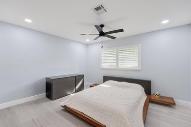 Exceptional opportunity to own a beautifully updated waterfront - photo 30