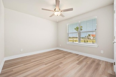 Coastal charm meets modern comfort in The Islands of Rockport! - photo 8