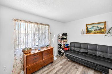 Did you say you wanted extra money? Now offering $5000 - photo 13