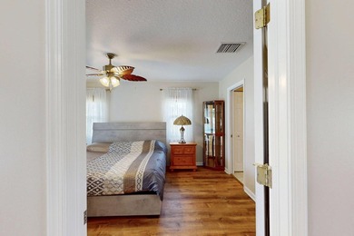 Beautiful CBS pool home on a .46-acre DOUBLE LOT with no HOA - photo 25
