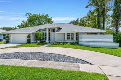 Welcome to this spacious single-story pool home in the - photo 6