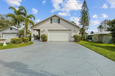 Lake Home For Sale in Winter Haven, Florida