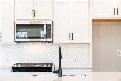 Traton Homes, Brooks elevation *E* end unit! Estimated June/July - photo 12