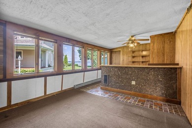 Bring your vision to this charming lakefront home on beautiful - photo 17