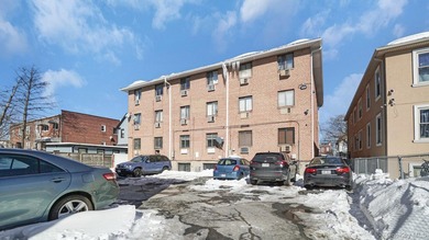 Fully renovated, modern appliances, beautiful, spacious - photo 19