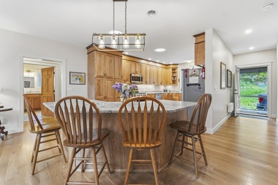 Impeccably built and immaculately maintained, this three bedroom - photo 24