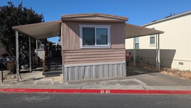 Great starter home at low cost in a family friendly community - photo 1