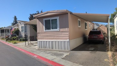Great starter home at low cost in a family friendly community - photo 2