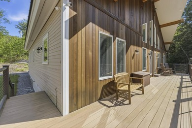 Impeccably built and immaculately maintained, this three bedroom - photo 33