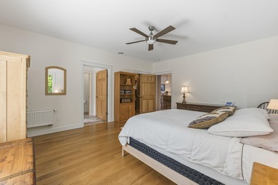 Impeccably built and immaculately maintained, this three bedroom - photo 40