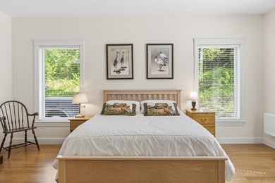 Impeccably built and immaculately maintained, this three bedroom - photo 41