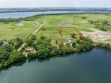 Center Lake Home Active Under Contract in Spirit Lake Iowa