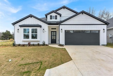 Lake Lewisville Home For Sale in Lake Dallas Texas