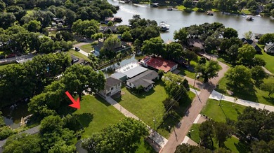 Lake Granbury Lot For Sale in Granbury Texas