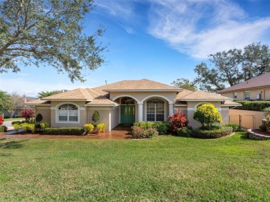 Lake Home Sale Pending in Winter Haven, Florida