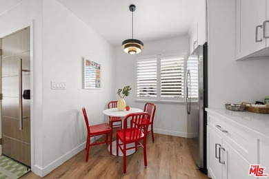 Welcome to 3037 Pacific Avenue, a design-forward Mid-Century - photo 10