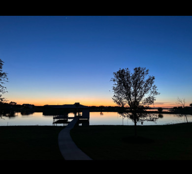 Lakehouse on PRIVATE PENINSULA - photo 3