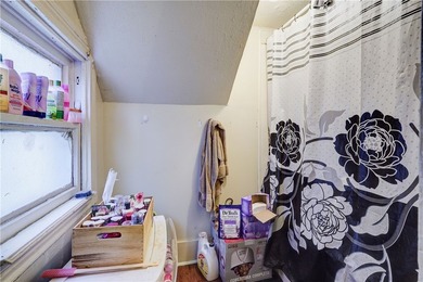 Great investment opportunity for shrewd investors or possible - photo 13