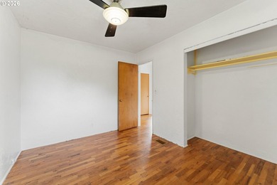 Charming home offering 2 bedrooms, 1 bathroom, and 1,536 square - photo 13