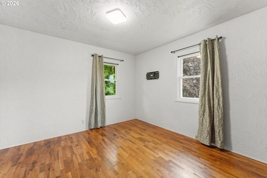 Charming home offering 2 bedrooms, 1 bathroom, and 1,536 square - photo 17