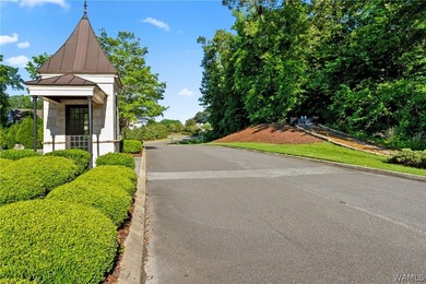 Positioned to capture stunning views of Lake Tuscaloosa, this - photo 18