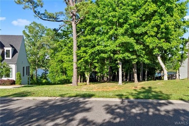 Positioned to capture stunning views of Lake Tuscaloosa, this - photo 19