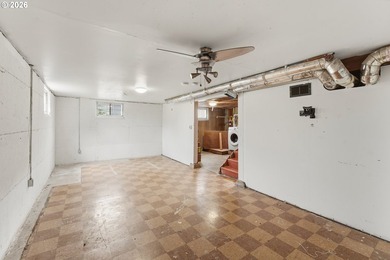 Charming home offering 2 bedrooms, 1 bathroom, and 1,536 square - photo 26