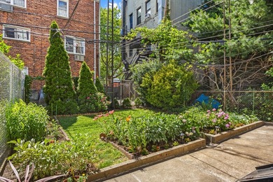 GREAT INVESTMENT OPPORTUNITY IN THE HEART OF GREENPOINT NY! THIS - photo 17