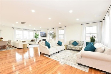 Introducing a meticulously renovated and fully remodeled luxury - photo 9