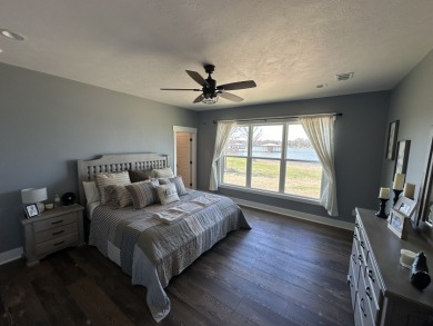 Lakehouse on PRIVATE PENINSULA - photo 6