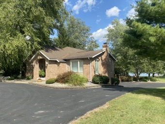 Beautiful waterfront home! - Lake Home For Sale in Greensburg, Indiana