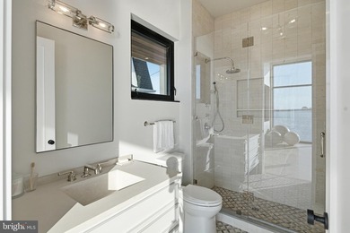 Introducing one of the most significant bayfront residences ever - photo 12