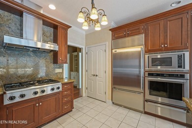 HIGHLY MOTIVATED SELLER! Move-in ready and meticulously - photo 17