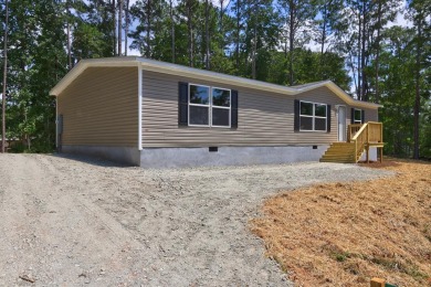 Lake Home For Sale in Eatonton, Georgia