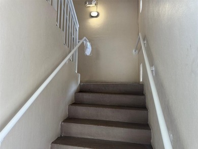 PRICE TO SELL Move-in ready, super clean all furnish, turnkey - photo 22