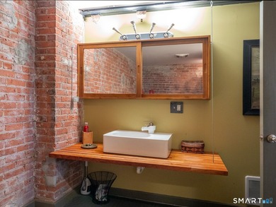A remarkable opportunity for someone who values dramatic space - photo 25