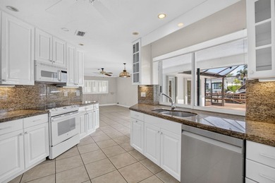 Exceptional waterfront opportunity in the highly desirable Bel - photo 7