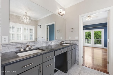HIGHLY MOTIVATED SELLER! Move-in ready and meticulously - photo 29