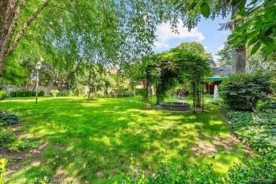 Welcome to 1023 Buckingham, a 1958-built 4-bedroom, 2.1-bath - photo 33