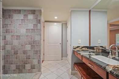 HIGHLY MOTIVATED SELLER! Move-in ready and meticulously - photo 38