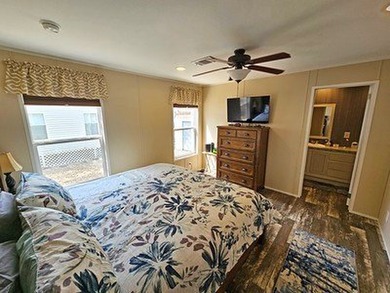 Possibilities ENDLESS!!! This unique property on 4 lots with - photo 8