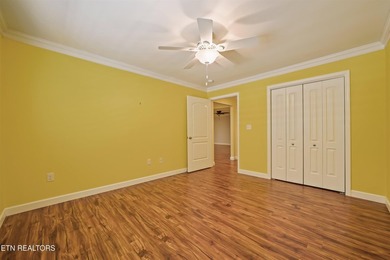 HIGHLY MOTIVATED SELLER! Move-in ready and meticulously - photo 40