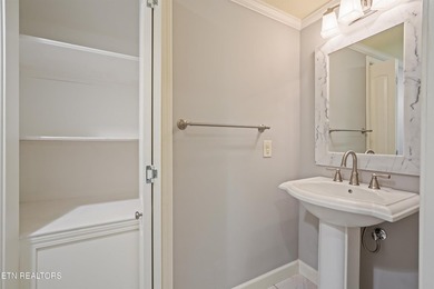 HIGHLY MOTIVATED SELLER! Move-in ready and meticulously - photo 42