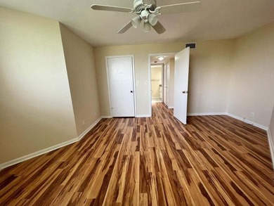 Welcome to this charming and well-located 1-bedroom, 1-bath - photo 4
