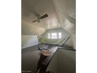 INVESTOR OPPORTUNITY! Whether you're looking to purchase your - photo 14