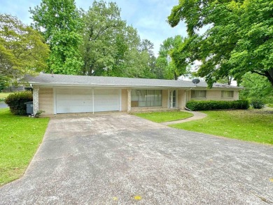 Lake Home For Sale in Hot Springs, Arkansas