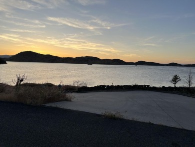Lake Lot For Sale in Weed, California